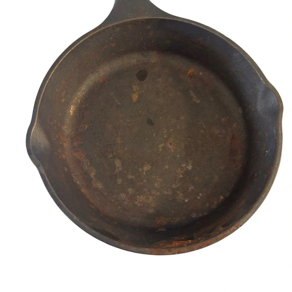 Lodge Vintage Cast Iron Skillet Bundle 2 Piece Set 6.5” Made In USA